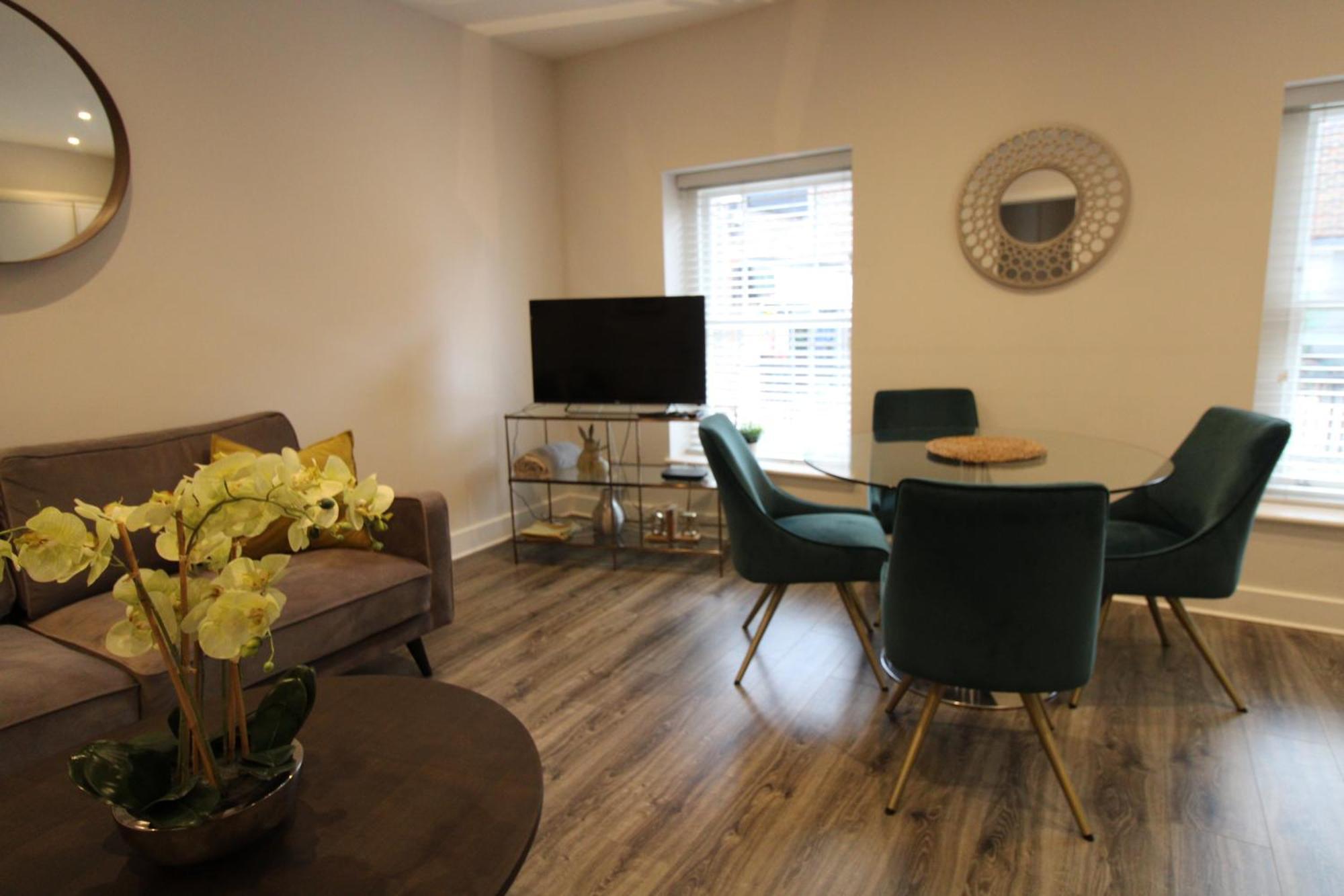 The Warren @ Short Stays Basingstoke Phòng bức ảnh
